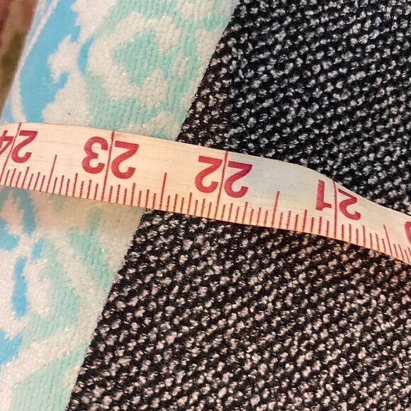 EXPRESS tweed  skirt with pleat in front - Picture 8 of 9